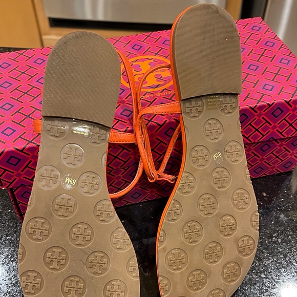TORY BURCH 8.5M BRIGHT POPPY ORANGE MINI MILLER TYPE ALL LEATHER STRAP SANDALS - Picture 14 of 15